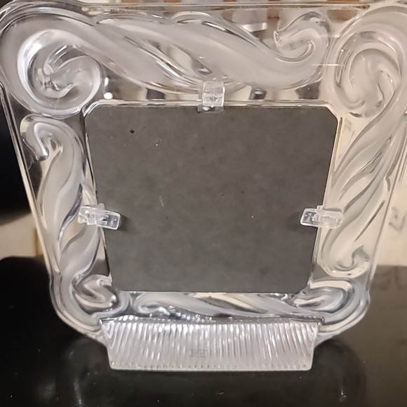 Mikasa Frame - Picture 2 of 2